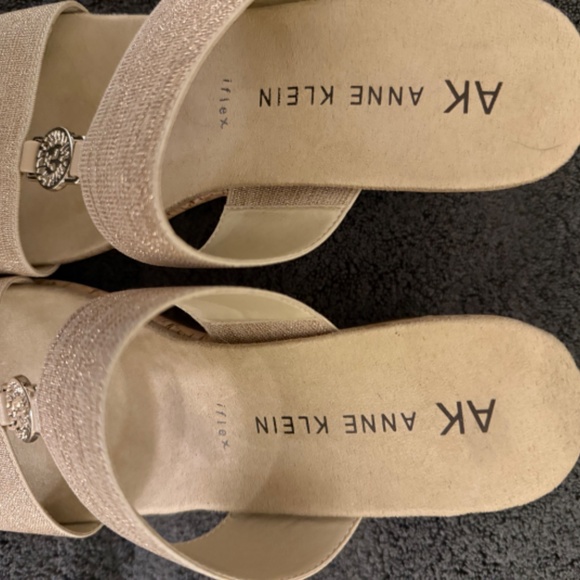 Anne Klein Reese Slip On Mid Wedge Sandal - Picture 2 of 4